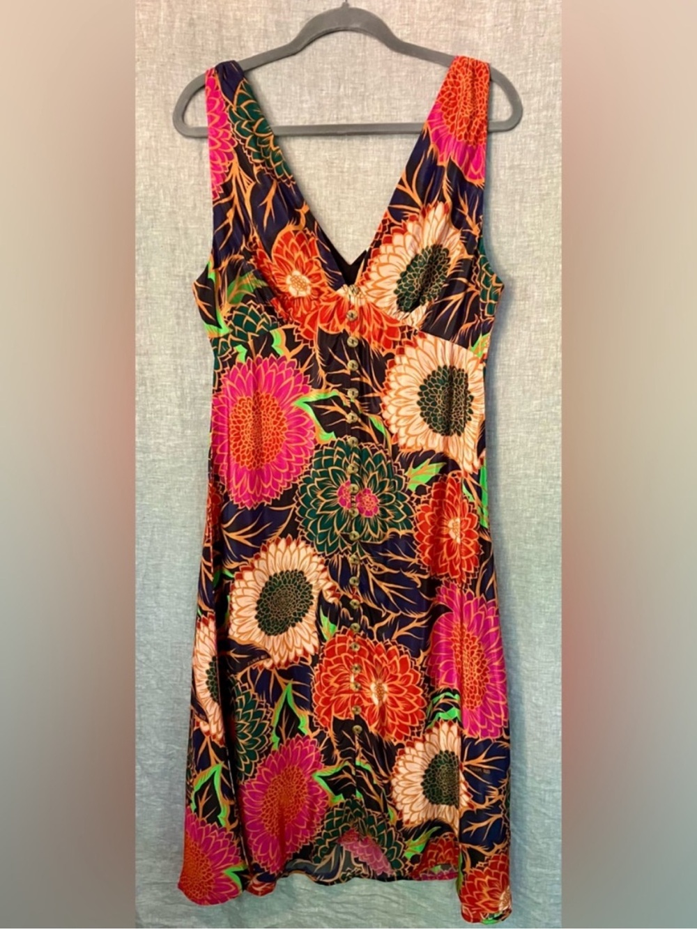 NWT FARM Rio The Black Vintage Garden Midi Dress, size Large